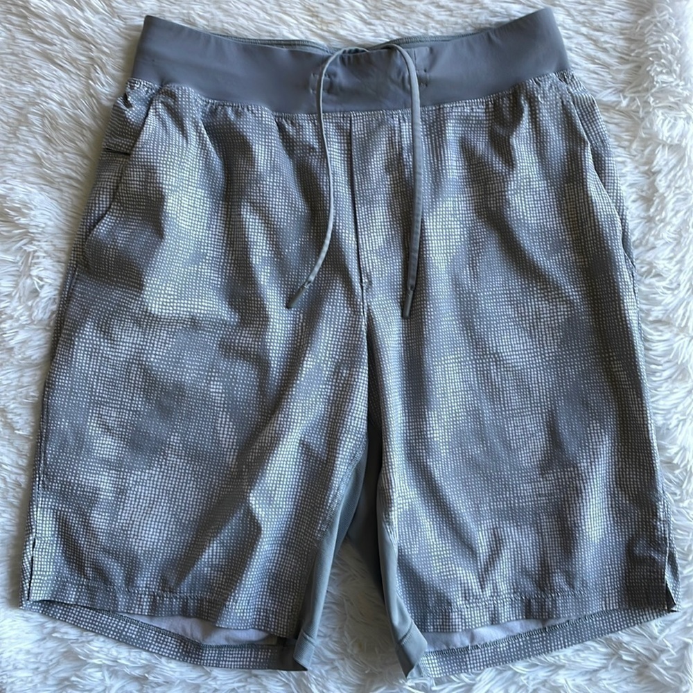LULULEMON THE Linerless Shorts small